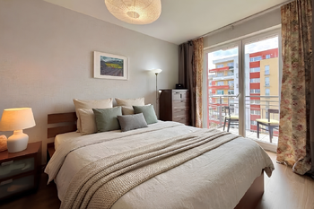 ložnice - Prodej bytu 3+kk v osobním vlastnictví 81 m², Praha 9 - Letňany 
