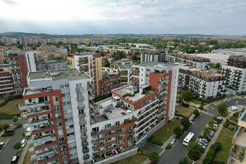 bytový dům - Prodej bytu 3+kk v osobním vlastnictví 81 m², Praha 9 - Letňany