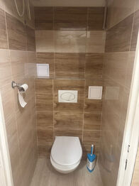 WC - Pronájem bytu 2+kk v osobním vlastnictví 41 m², Odry