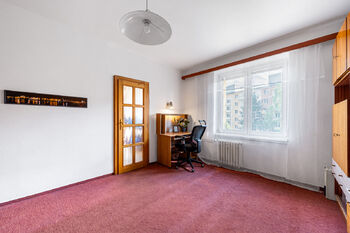Prodej bytu 2+1 v osobním vlastnictví 49 m², Praha 9 - Hloubětín