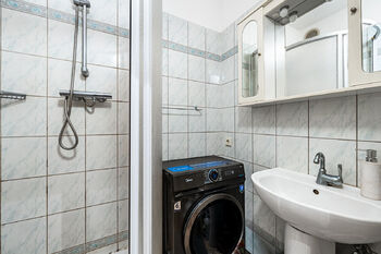 Prodej bytu 2+1 v osobním vlastnictví 49 m², Praha 9 - Hloubětín