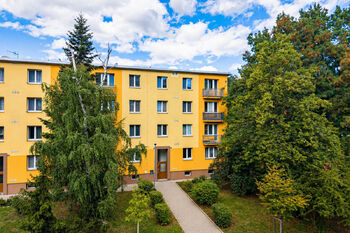 Prodej bytu 2+1 v osobním vlastnictví 49 m², Praha 9 - Hloubětín