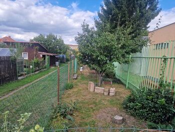 Prodej pozemku 250 m², Chomutov