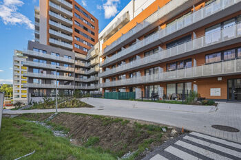Prodej bytu 1+kk v osobním vlastnictví 37 m², Praha 9 - Vysočany