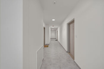 Prodej bytu 1+kk v osobním vlastnictví 37 m², Praha 9 - Vysočany