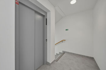 Prodej bytu 1+kk v osobním vlastnictví 37 m², Praha 9 - Vysočany