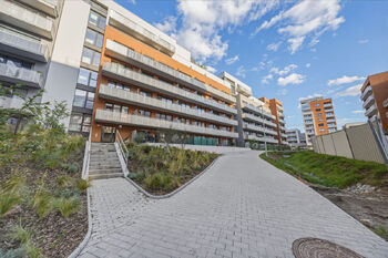 Prodej bytu 1+kk v osobním vlastnictví 37 m², Praha 9 - Vysočany
