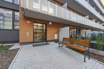 Prodej bytu 1+kk v osobním vlastnictví 37 m², Praha 9 - Vysočany