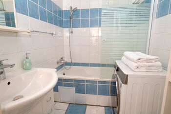 Prodej bytu 3+kk v osobním vlastnictví 62 m², Praha 9 - Kyje
