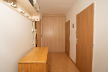 Prodej bytu 3+kk v osobním vlastnictví 62 m², Praha 9 - Kyje