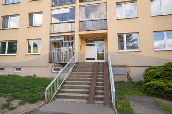 Prodej bytu 3+kk v osobním vlastnictví 62 m², Praha 9 - Kyje