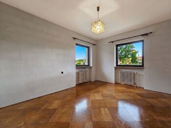 Prodej domu 279 m², Blšany