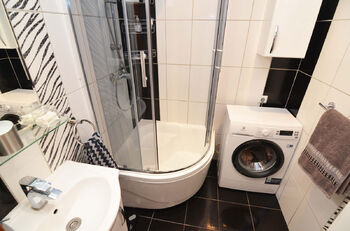 Prodej bytu 4+1 v osobním vlastnictví 80 m², Praha 5 - Hlubočepy