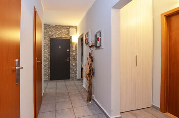 Prodej bytu 4+1 v osobním vlastnictví 80 m², Praha 5 - Hlubočepy