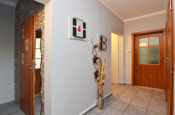 Prodej bytu 4+1 v osobním vlastnictví 80 m², Praha 5 - Hlubočepy