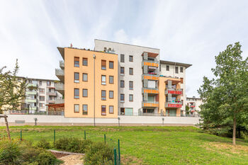 Pronájem bytu 3+kk v osobním vlastnictví 69 m², Praha 9 - Čakovice
