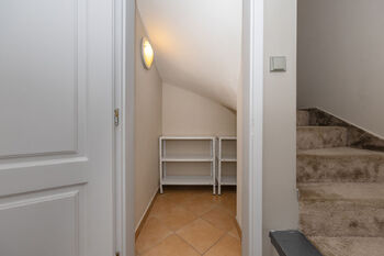 Pronájem domu 151 m², Bašť
