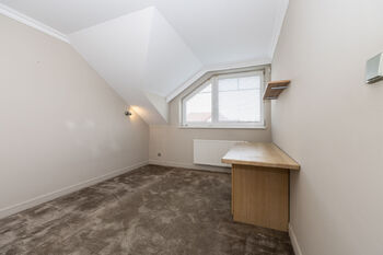 Pronájem domu 151 m², Bašť