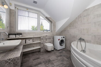 Pronájem domu 151 m², Bašť