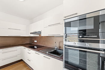 Pronájem bytu 2+kk v osobním vlastnictví 73 m², Praha 3 - Žižkov