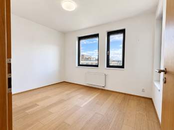Ložnice I. - Pronájem bytu 3+kk v osobním vlastnictví 78 m², Praha 8 - Dolní Chabry