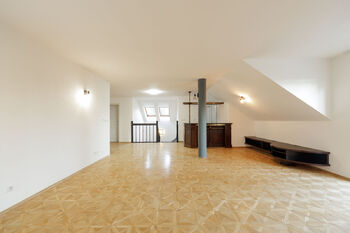 Obývák II. - Prodej domu 456 m², Roztoky