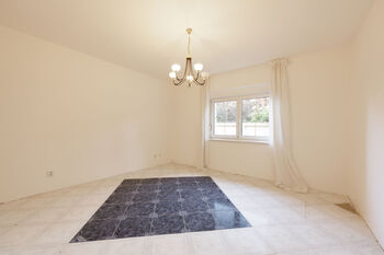 Pokoj pro hosty - Prodej domu 456 m², Roztoky