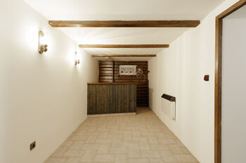 Vinárna s grilem - Prodej domu 456 m², Roztoky