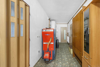 chodba - Prodej bytu 3+1 v osobním vlastnictví 100 m², Chotěvice