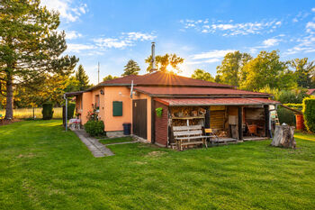 Prodej chaty / chalupy 65 m², Káraný