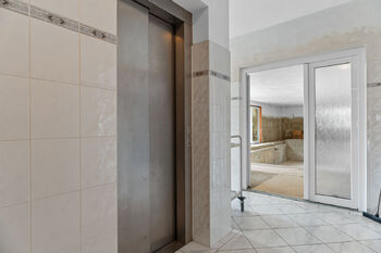 Prodej kancelářských prostor 1050 m², Slatina