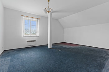 Prodej kancelářských prostor 1050 m², Slatina
