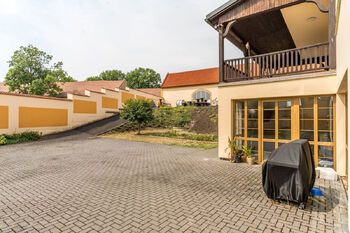Prodej kancelářských prostor 1050 m², Slatina