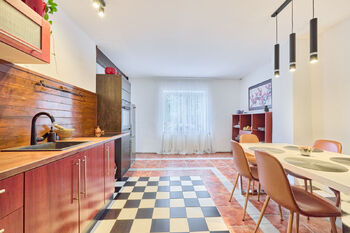 Prodej domu 168 m², Hostivice
