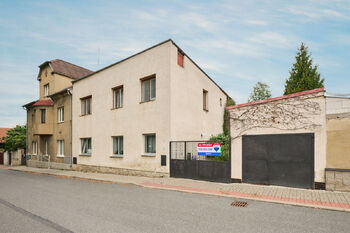 Prodej domu 168 m², Hostivice