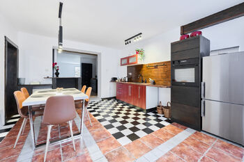 Prodej domu 168 m², Hostivice