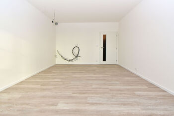 Pronájem bytu 1+kk v osobním vlastnictví 30 m², Praha 9 - Kbely
