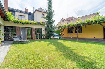 Prodej domu 296 m², Červený Kostelec