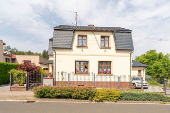 Prodej domu 296 m², Červený Kostelec