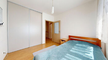 Ložnice - Prodej domu 100 m², Praha 9 - Horní Počernice
