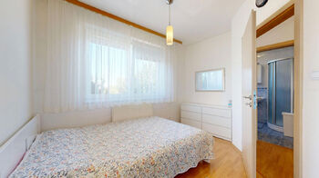 Ložnice - Prodej domu 100 m², Praha 9 - Horní Počernice