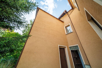 Prodej nájemního (činžovního) domu 340 m², Aš