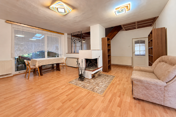 Hala s jídelnou - Prodej domu 136 m², Kryry