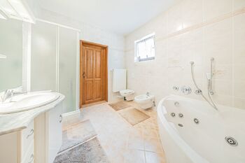 Prodej domu 271 m², Hrachoviště
