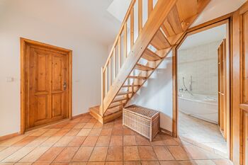 Prodej domu 271 m², Hrachoviště