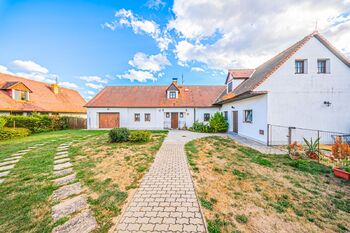 Prodej domu 271 m², Hrachoviště