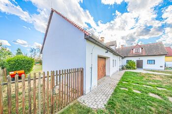 Prodej domu 271 m², Hrachoviště