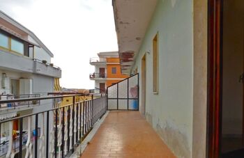 Terasa u ložnic - Prodej bytu 3+1 v osobním vlastnictví 80 m², Scalea