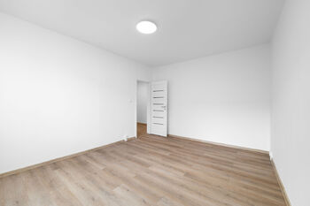 Pronájem bytu 2+1 v osobním vlastnictví 54 m², Moravský Krumlov