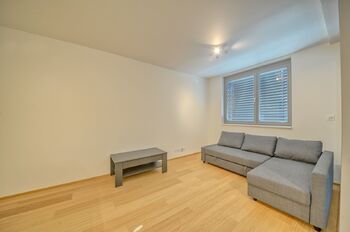 Pronájem bytu 1+kk v osobním vlastnictví 32 m², Praha 5 - Jinonice